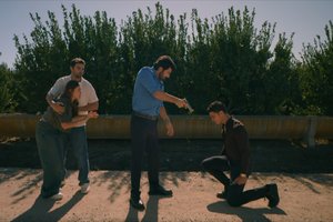 Salih ve Bekir kozlarını paylaşıyor!