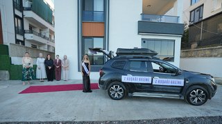 Nisa gelinden otomobilli karşılama...