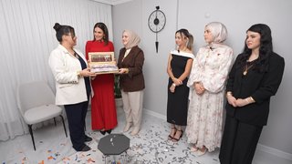 Gelin Evi'nde çifte birincilik!