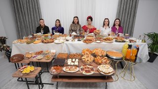 Esma gelinden göz dolduran masa...