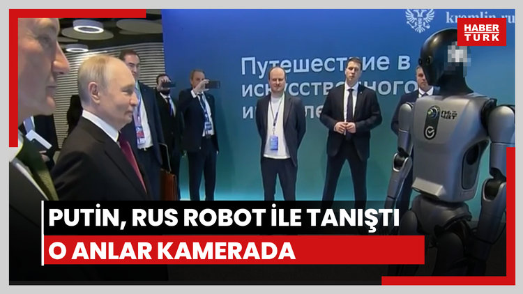 Putin, Rus robot ile tanıştı