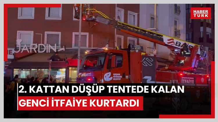 Eskişehir'de 2nci kattan düştükten sonra kafe tentesinde mahsur kalan genç kurtarıldı