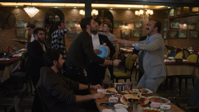 Bereketoğlu kardeşlerin eğlence dolu gecesi!