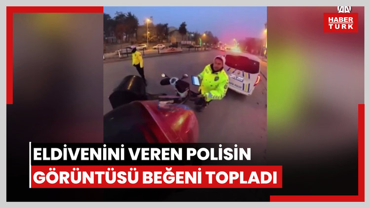 Elleri üşüyen kuryeye eldivenini veren polisin görüntüsü sosyal medyada beğeni topladı