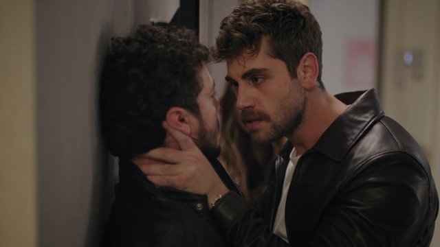 Efe, Çiğdem'i kurtarıyor!