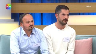 Derya'nın kardeşi stüdyoda.