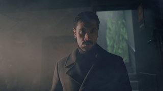 Tarık gizlice kuaföre girdi!