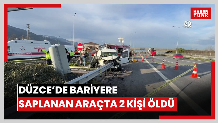 Anadolu Otoyolu Düzce kesiminde bariyere saplanan hafif ticari araçtaki 2 kişi öldü
