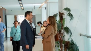 Kıvılcım’ın bir diğer sorunu hastaneden gelen telefon ile öğrendiği bebeklerin karışmış olabileceği ihtimalidir.