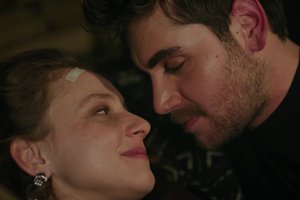 Efe ve Çido'nun romantik gecesi!