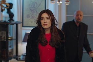 Bade herkesi suçluyor!