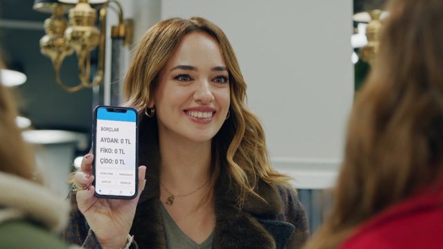 Aydan, Bora'yı oyuna getiriyor!