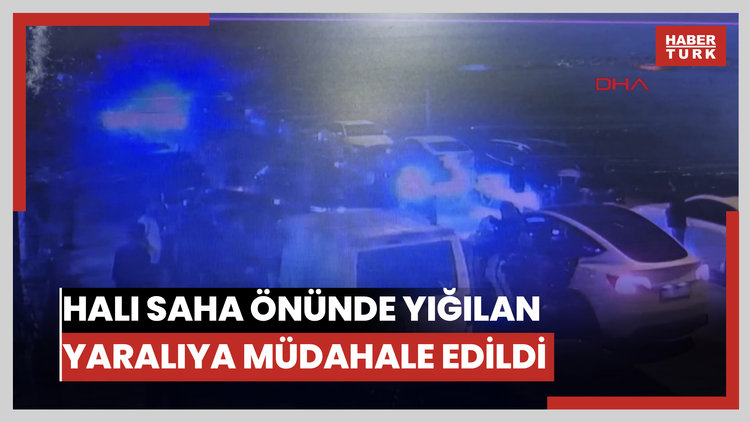 Yürüyerek geldiği halı saha önünde yığılan yaralıya, maçtan çıkan doktorlar müdahale etti