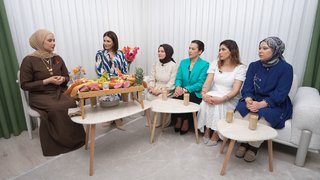 Ekmek arasında meyve sunumu!