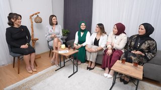 Gelinlerden Sevgililer Günü mesajı!