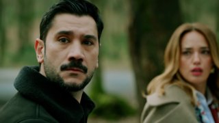 Eralp, Emir'i vuruyor!