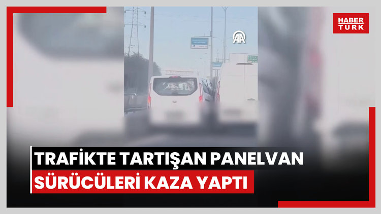 Bayrampaşa'da trafikte tartışan panelvan sürücüleri kaza yaptı