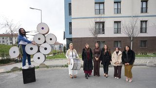 Elif Çoşkun’un evine konuk olundu.