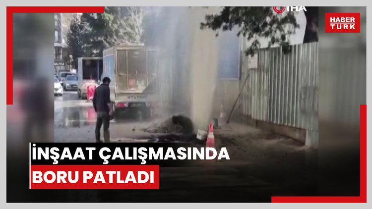 Kadıköy'de inşaat çalışmasında boru patladı: Sular apartman boyunu aştı