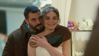 Timur, Reyhan'a unutulmaz bir hatıra yaşatıyor...