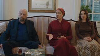 Elif ve Nilay arasında büyük gerilim...