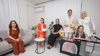 Mine Erçelik’in evine konuk olundu. 