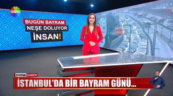 Eminönü'nde bayram kalabalığı! 