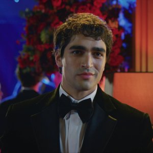 Delikanlı 1. Bölüm Fragmanı