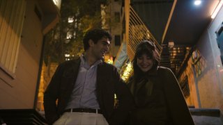 Yusuf ve Dila tanışıyor. 