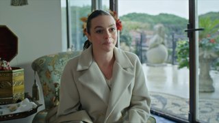 Hazan, Sarp'ın evine geliyor.