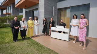 Klasik müzik dinletisi eşliğinde karşılama! 