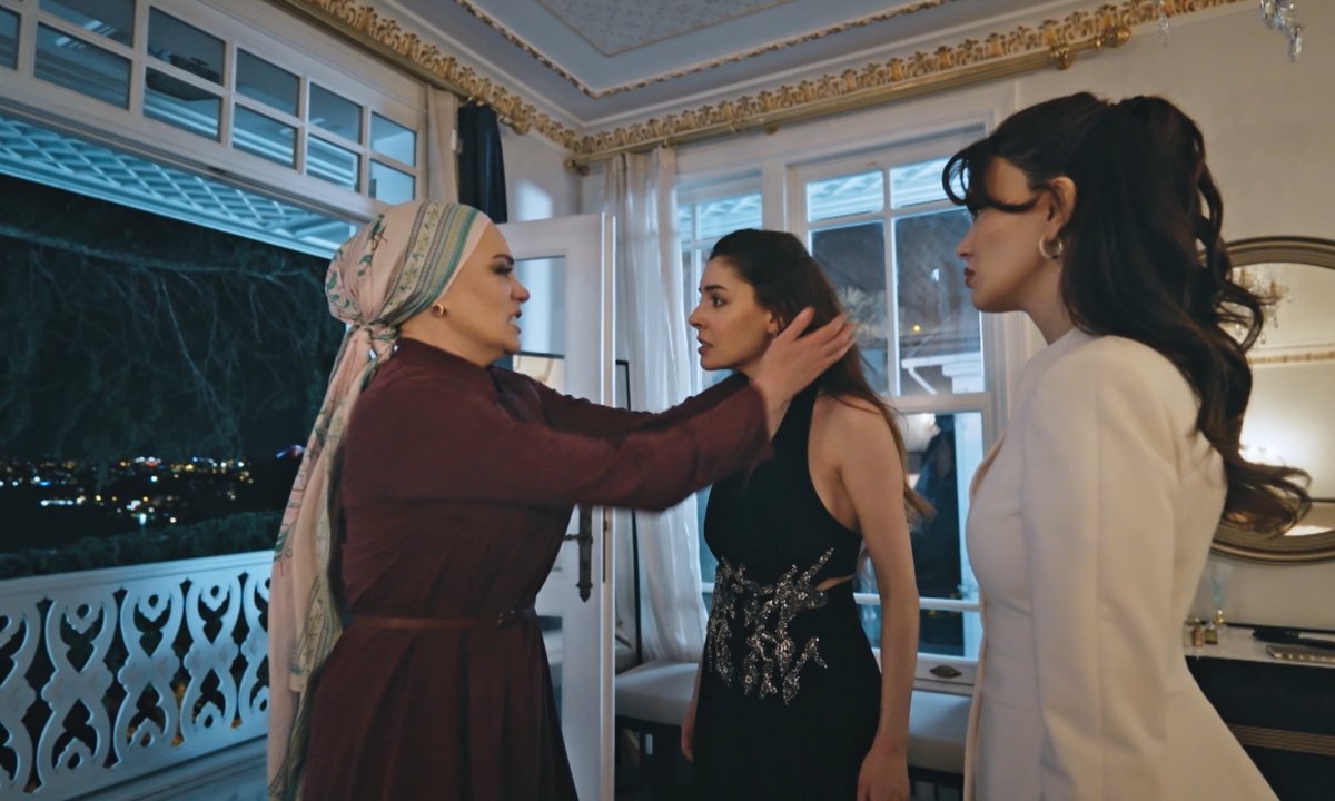 Kızılcık Şerbeti