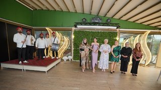 Sevginur gelinden coşkulu karşılama!
