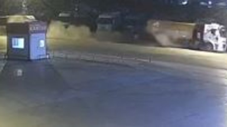 Polatlı'daki feci kaza kamerada: 3 ölü, 1 yaralı