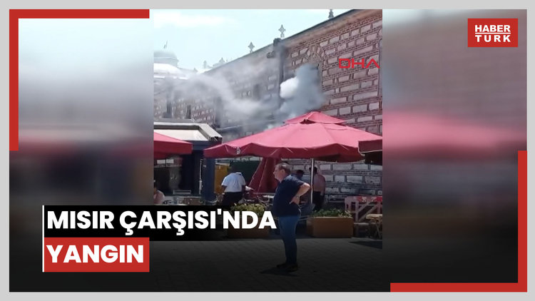 Mısır Çarşısı'nda yangın
