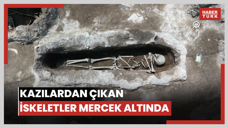 Malazgirt'teki kazılarda çıkarılan iskeletler mercek altında