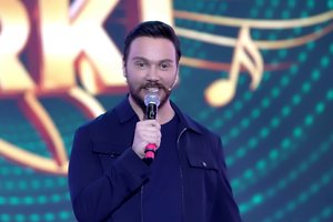 Sinan Akçıl'dan muhteşem "Sopa" performansı!