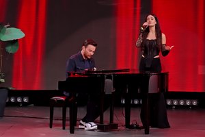 Elif Buse Doğan'dan etkileyici "En Büyük Aşkım" performansı!