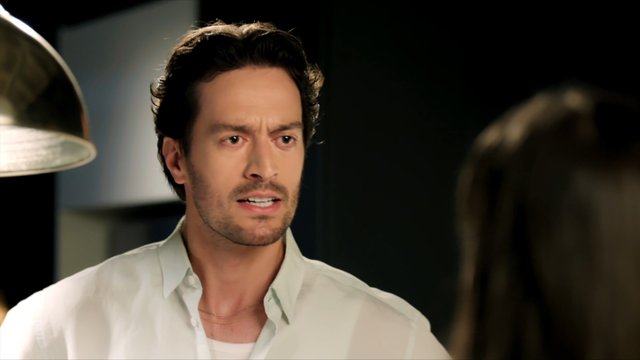 Tolga ve Leyla arasında sinirler geriliyor!
