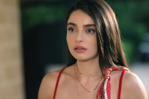 Defne, Kadir'le vedalaşıyor!