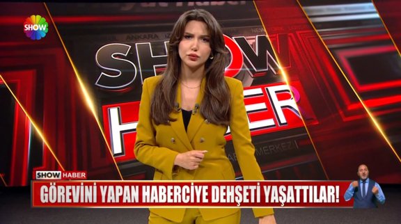 Görevini yapan haberciye dehşeti yaşattılar!