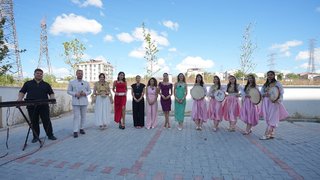 Ezgi Güler’in evine konuk olundu.