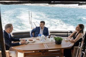 Lider, Kıvılcım'dan özür diliyor!