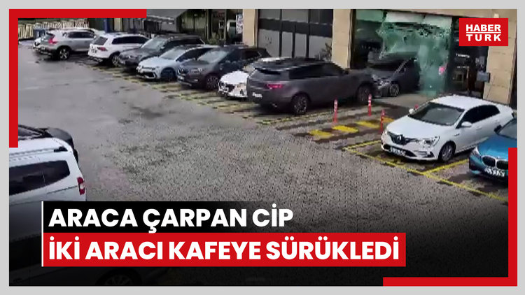 Çekmeköy'de araçlar kafeye girdi