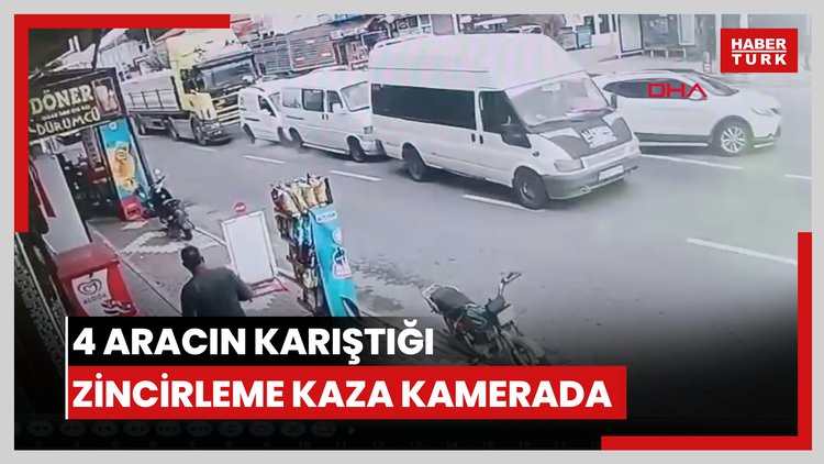 4 aracın karıştığı zincirleme kaza kamerada