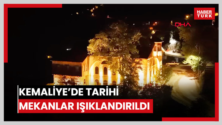 Kemaliye'de tarihi mekanlar ışıklandırıldı