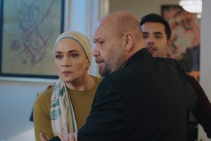 "Defolun evimizden!"