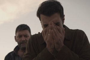 Mirza gözyaşlarına boğuluyor...