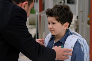 Ali kaçmaya karar veriyor!
