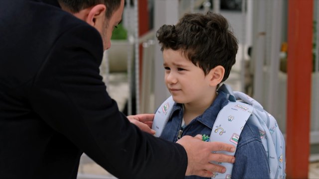 Ali kaçmaya karar veriyor!